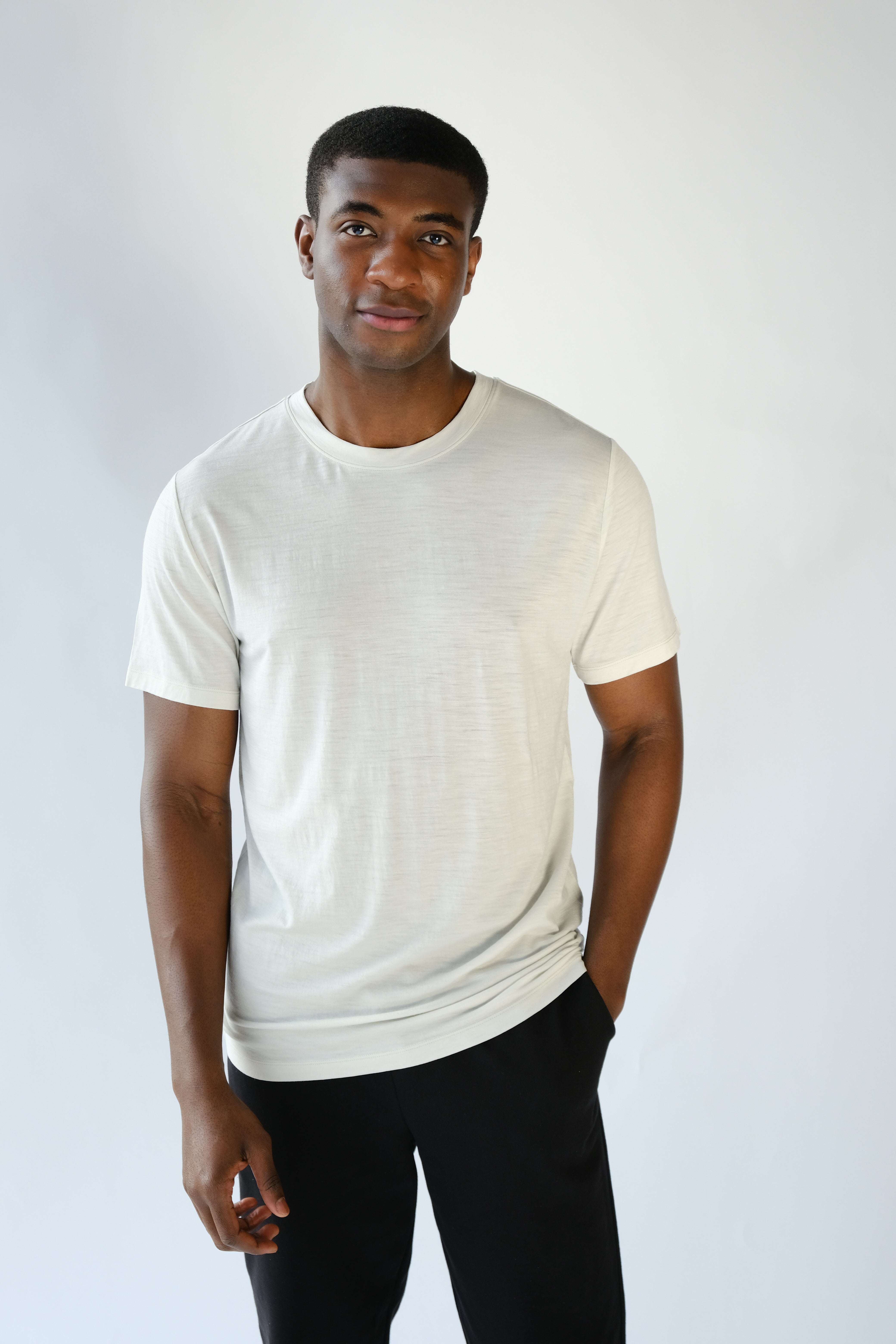 Men's 100% Merino Wool Performance Tee – Aiua Clothing